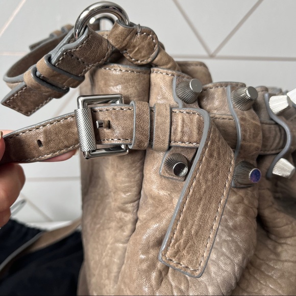 Alexander Wang Taupe Textured Leather Diego Bucket Bag - Picture 14 of 16